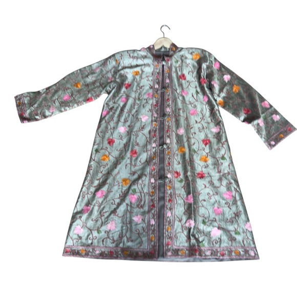 Vintage smoke-green long Kashmiri jacket embroidered size M - Picture 1 of 10